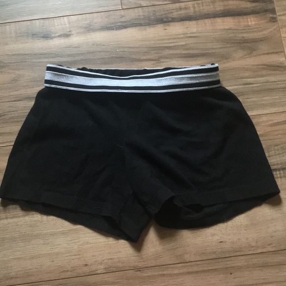 Girl kid shorts size for both S/CH(6-6X) - Picture 3 of 4